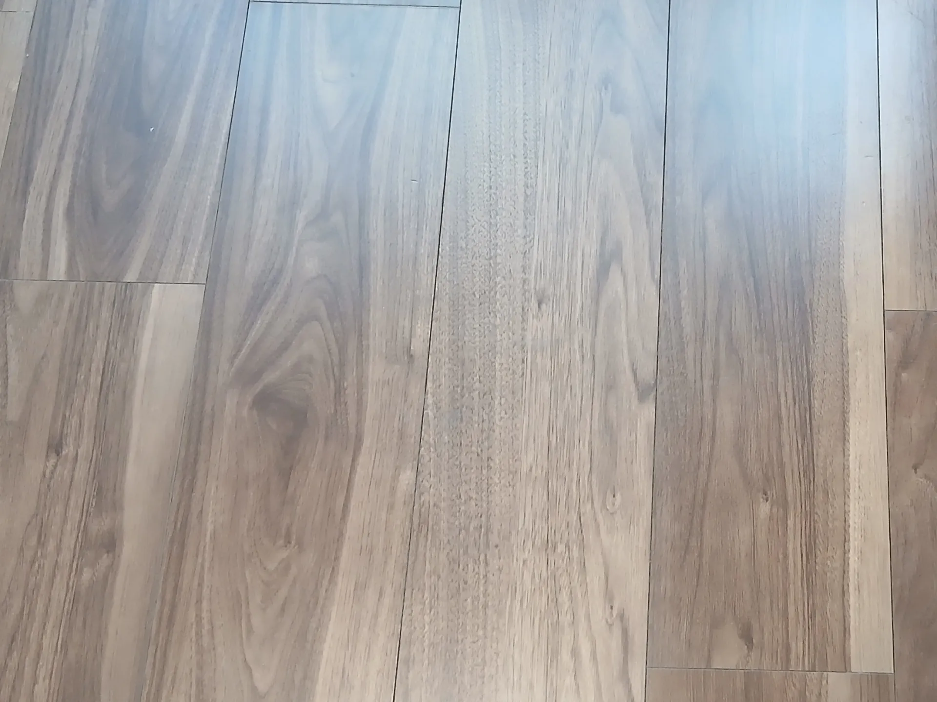 フローリング補修(広範囲凸凹)