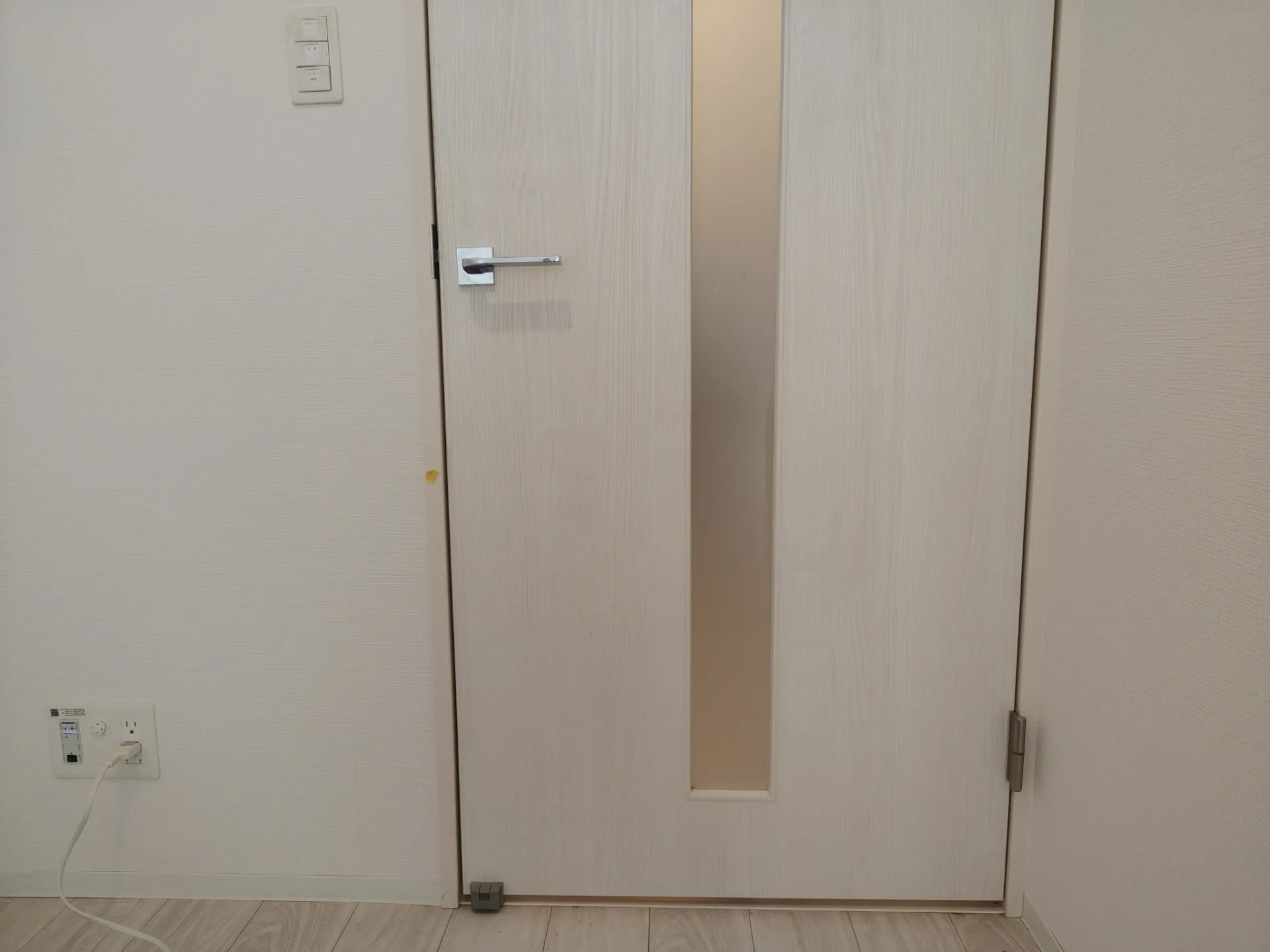 室内ドア穴補修